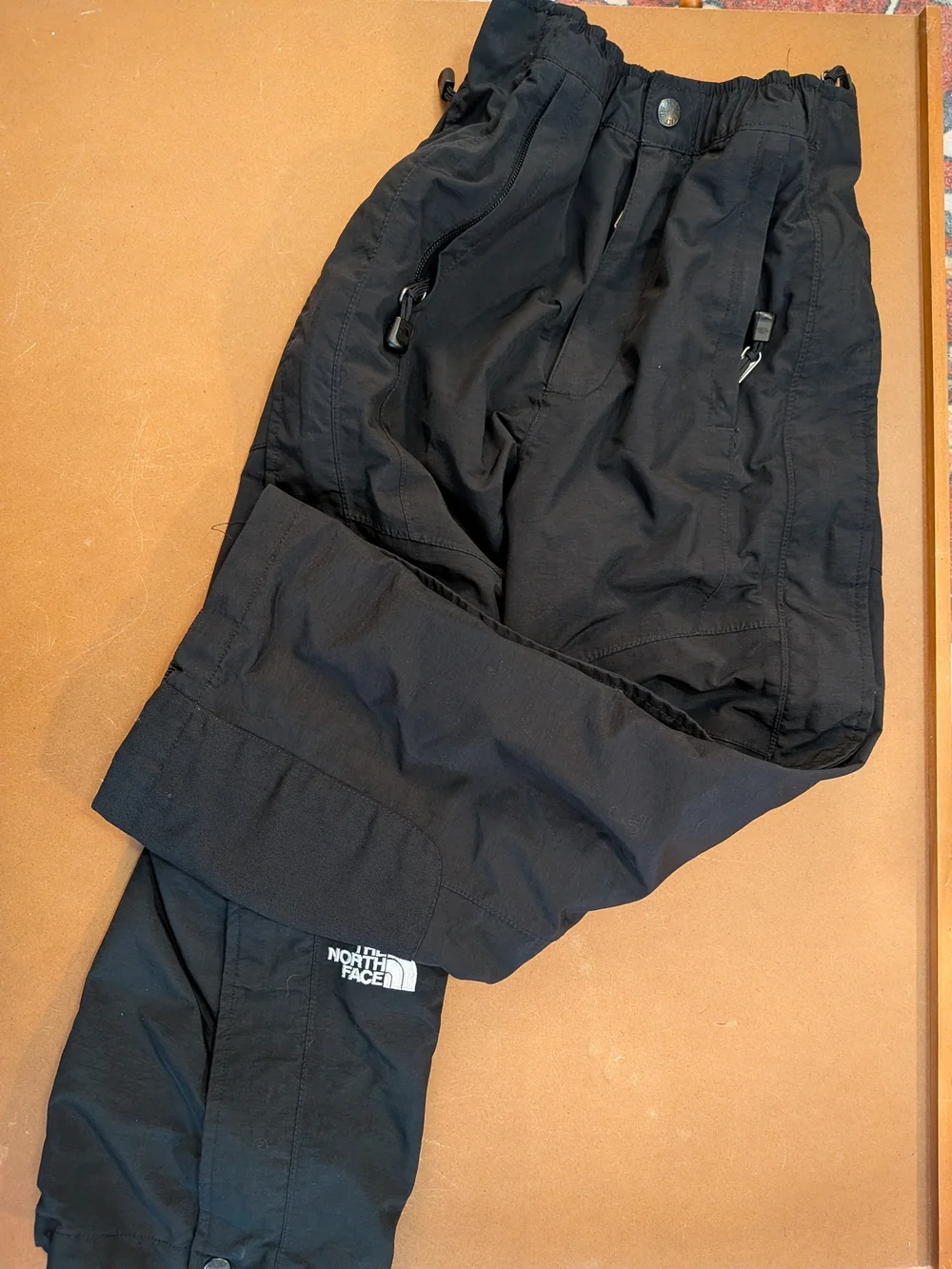 The North Face Boys Black Nylon Snow Pants Ski Winter Pockets Elastic Waist Sm/P